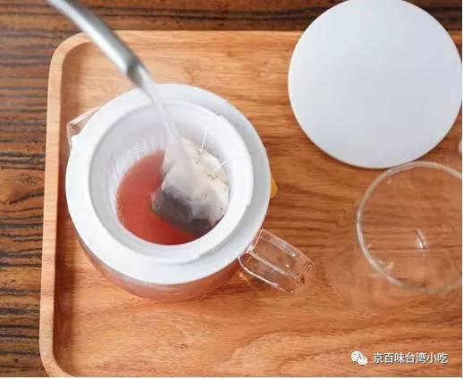 奶盖的做法步骤，奶盖的做法和步骤（在家也能做出厚薄均匀）