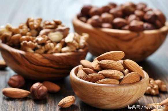 榛子的副作用，榛子功效作用有哪些（10大坚果食用禁忌）