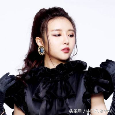 “楼道王菲”—刘美麟为什么没有大红，楼道王菲中国好声音（17岁爆红被赞“楼道王菲”）