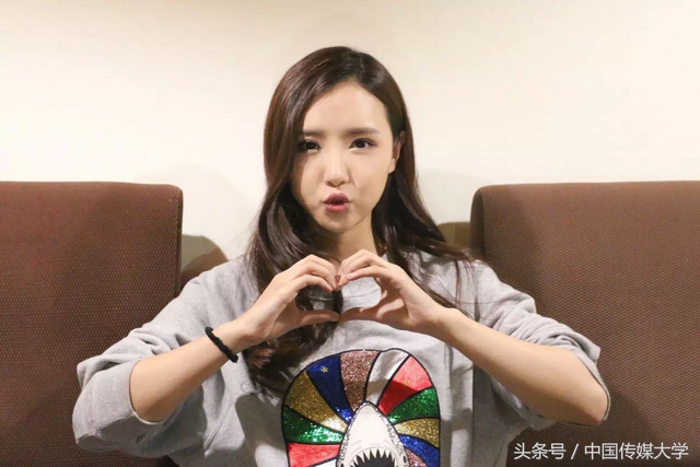 “楼道王菲”—刘美麟为什么没有大红，楼道王菲中国好声音（17岁爆红被赞“楼道王菲”）