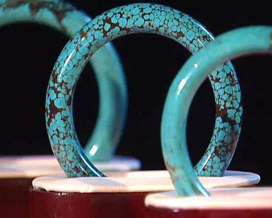 中国’四大名玉’指的是什么，中国的五大名玉分别是（中华精美绝伦的四大名玉）