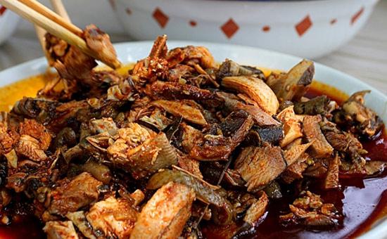 请问湖南益阳有什么土特产，湖南益阳有些什么特产（大通湖闸蟹+麻辣烫是我记得最深的）