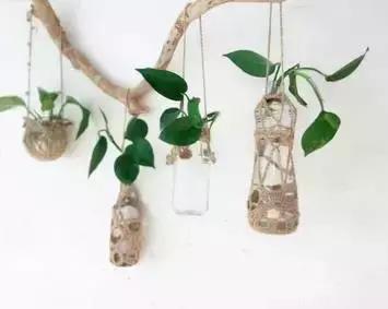 矿泉水瓶手工制作花瓶趣味变废为宝手工制作，矿泉水瓶子怎样做成手工花瓶（矿泉水瓶和饮料瓶改造成的9种很有家居特色的花盆教程）