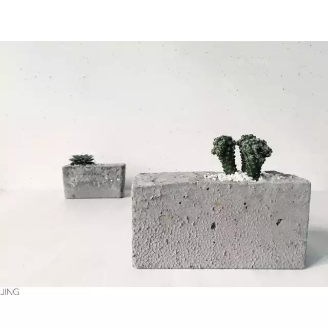 矿泉水瓶手工制作花瓶趣味变废为宝手工制作，矿泉水瓶子怎样做成手工花瓶（矿泉水瓶和饮料瓶改造成的9种很有家居特色的花盆教程）