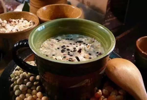 请问湖南益阳有什么土特产，湖南益阳有些什么特产（大通湖闸蟹+麻辣烫是我记得最深的）