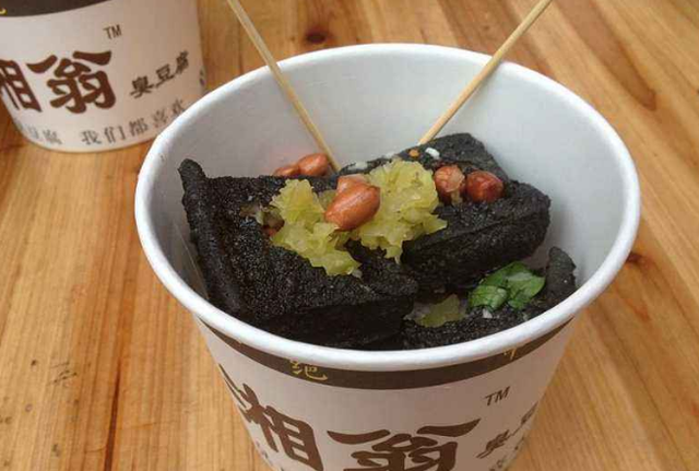 请问湖南益阳有什么土特产，湖南益阳有些什么特产（大通湖闸蟹+麻辣烫是我记得最深的）