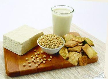 一勺盐两勺糖去唇毛有用吗，自己在家去唇毛小妙招（女生汗毛重可以改善吗）