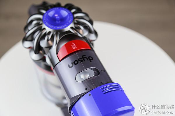 戴森v8哪些部位可水洗，戴森v6哪些部位可水洗（戴森吸尘器到底值不值得买）