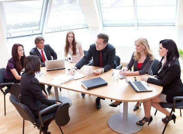 如何摆正自己的位置，如何摆正自己的位置(学生)（什么叫摆正自己的位置）