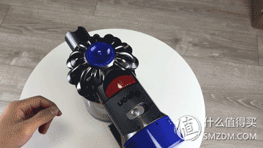 戴森v8哪些部位可水洗，戴森v6哪些部位可水洗（戴森吸尘器到底值不值得买）