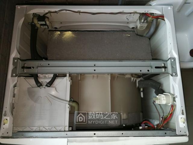 滚筒洗衣机水少在那调水位，滚筒洗衣机的水位怎么这么少（博世滚筒洗衣机拆解和调整水位探讨）