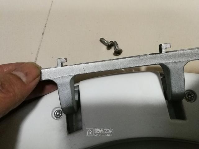 滚筒洗衣机水少在那调水位，滚筒洗衣机的水位怎么这么少（博世滚筒洗衣机拆解和调整水位探讨）