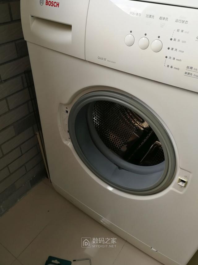 滚筒洗衣机水少在那调水位，滚筒洗衣机的水位怎么这么少（博世滚筒洗衣机拆解和调整水位探讨）