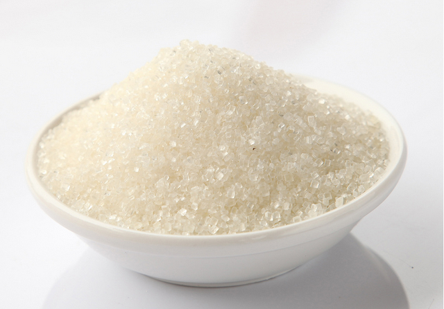 冰糖是什么做的，什么样的冰糖质量最好（如今不起眼的冰糖历史上竟是贵族专属）