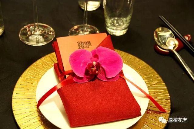 生日生日宴请客人短信如何写，生日宴邀请短信怎么写（如山父爱的浓烈展现）