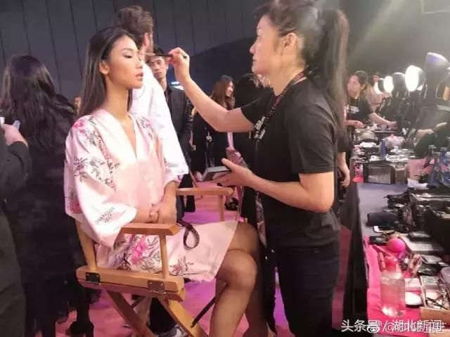 惊艳全球！上海维密年度大秀，第7位中国超模是湖北姑娘