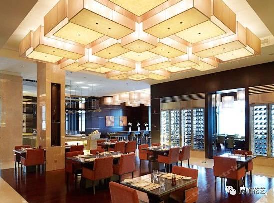 生日生日宴请客人短信如何写，生日宴邀请短信怎么写（如山父爱的浓烈展现）