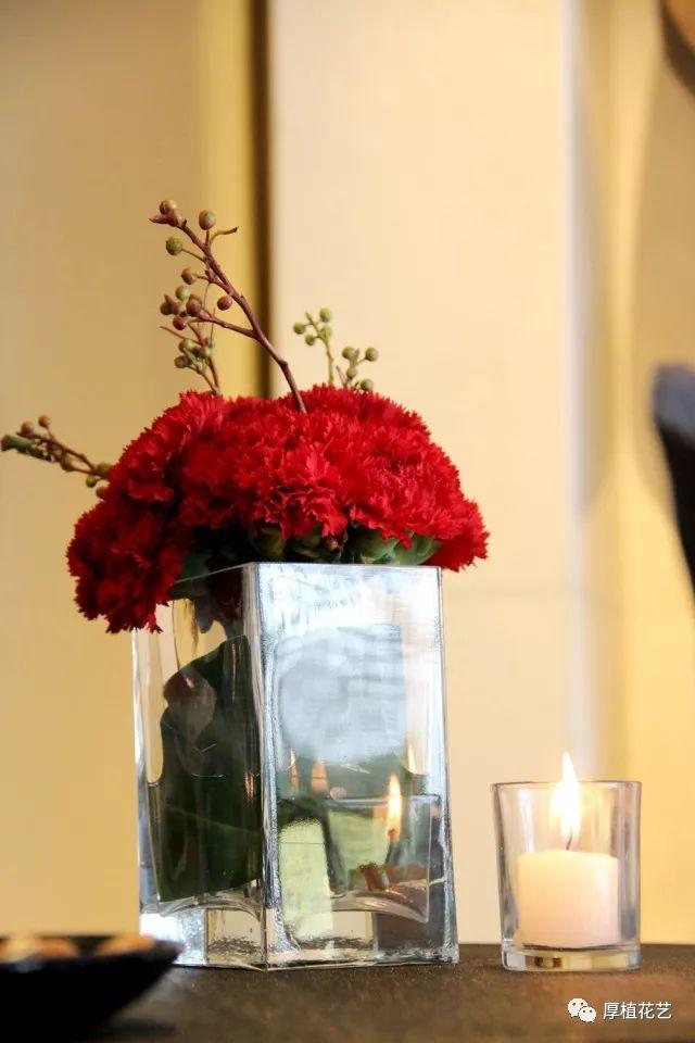 生日生日宴请客人短信如何写，生日宴邀请短信怎么写（如山父爱的浓烈展现）