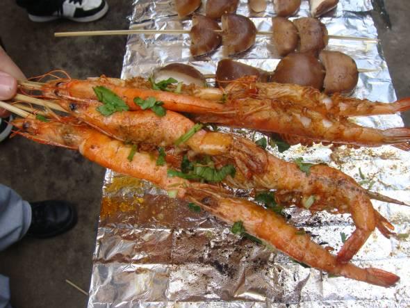 海鲜烧烤吃什么，海鲜烧烤吃什么好（你不得不吃的美味）