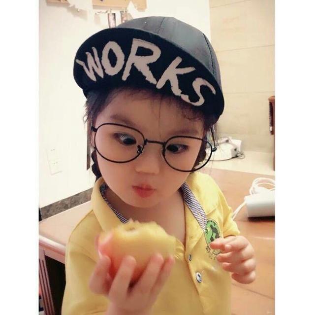 阿拉蕾萌头像微信，阿拉蕾萌头像（不知道你还有兴趣用这些当壁纸头像表情包么）