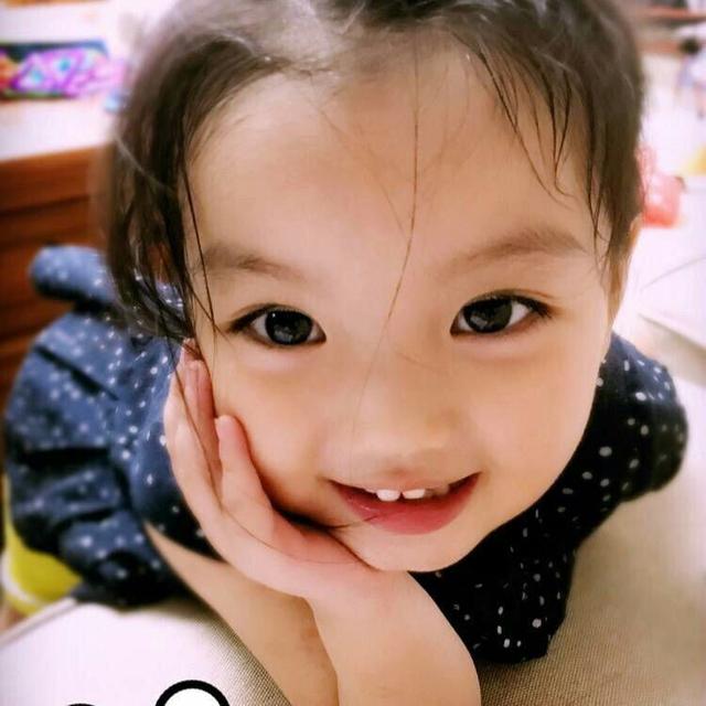 阿拉蕾萌头像微信，阿拉蕾萌头像（不知道你还有兴趣用这些当壁纸头像表情包么）