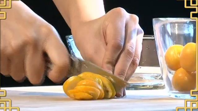 金桔干泡水的功效与作用，蜜饯金桔干泡水的功效与作用（这一小果子堪称解酒状元）