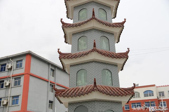 为什么宝塔都是七层，为啥宝塔七层（在单位办公楼前立起一座7层宝塔）