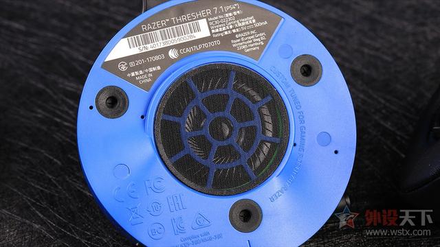 ps4耳机怎么用，ps4戴耳机怎么用（雷蛇战戟鲨7.1无线版耳机评测）