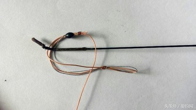 钓鱼线怎么绑到鱼漂上，钓鱼线怎么绑到鱼漂上去（最完美钓鱼线组绑法之——主线的绑法）