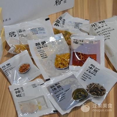 螺蛳粉的做法，螺蛳粉的做法及配方视频（桂林螺蛳粉的做法）
