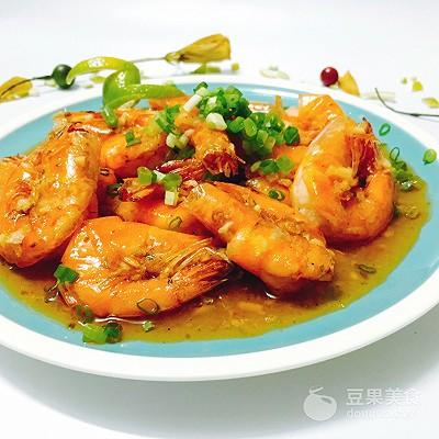 柠檬虾的做法，柠檬虾的做法视频（百香果柠檬虾的做法）