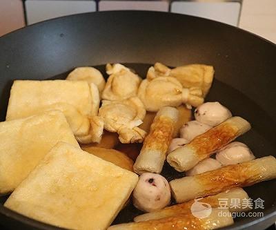 关东煮食材都有哪些，关东煮有什么食材（关东煮#浓汤宝火锅英雄争霸赛#）