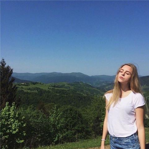 发快手图片专用图片，适合发快手的图片微信（快手吸引人头像图片480×480）