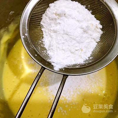 怎么做低筋面粉，如何做低筋面粉（解救冻坏的奶酪——轻芝士蛋糕）