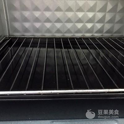 怎么做低筋面粉，如何做低筋面粉（解救冻坏的奶酪——轻芝士蛋糕）