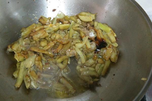 扒茄条的东北做法，扒茄条的东北做法大全（酱扒茄条）