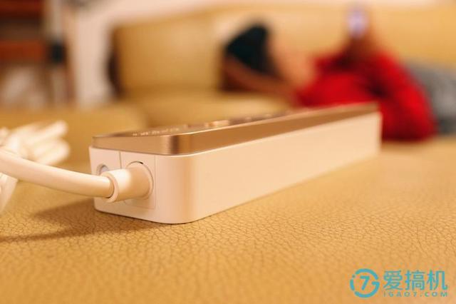 插线板品牌排行前十名百度，国内插线板品牌排行榜（居家实用新国标排插—“施耐德”智意系列拖线板）