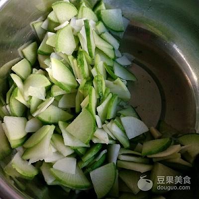 腌萝卜的做法大全，农村家常腌萝卜配方（快速腌萝卜的做法）
