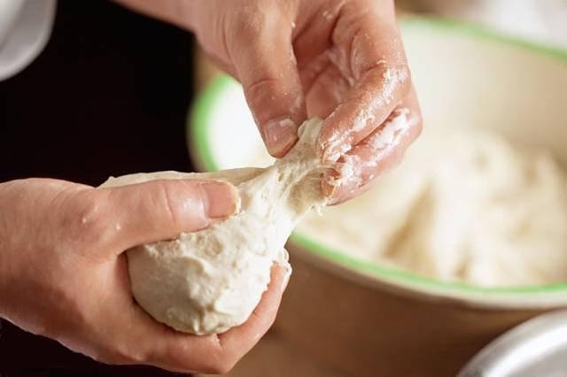 笼笼肉夹馍怎么做，笼笼肉夹馍口感（在家也能吃上正宗的陕西笼笼肉夹馍）