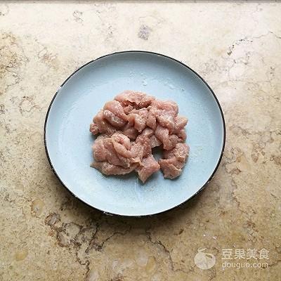 软炸里脊怎么做，软炸里脊怎么做才好吃又简单（软炸里脊的做法）