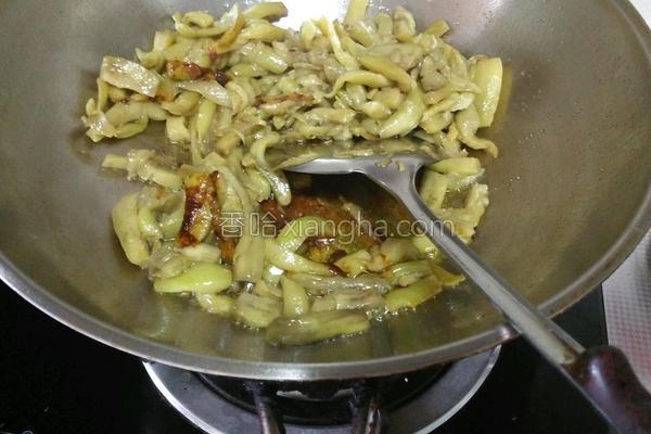 扒茄条的东北做法，扒茄条的东北做法大全（酱扒茄条）