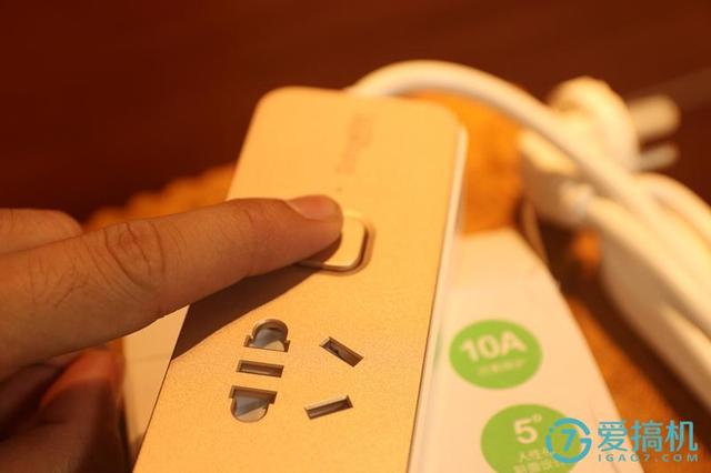 插线板品牌排行前十名百度，国内插线板品牌排行榜（居家实用新国标排插—“施耐德”智意系列拖线板）