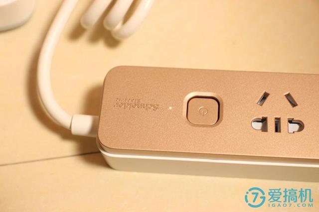 插线板品牌排行前十名百度，国内插线板品牌排行榜（居家实用新国标排插—“施耐德”智意系列拖线板）