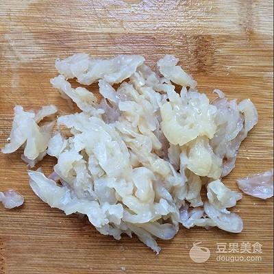 白菜拌海蜇皮的做法，凉拌海蜇皮白菜的做法（黄瓜白菜拌海蜇皮）