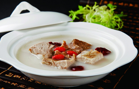 羊肉高压锅压多长时间，羊肉高压锅要压多少分钟（高压锅炖羊肉要多久能熟）