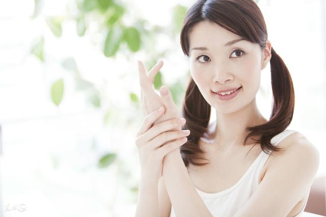 素颜霜需要卸妆吗，丝芙兰素颜霜需要卸妆吗（使用素颜霜之后还需要卸妆吗）