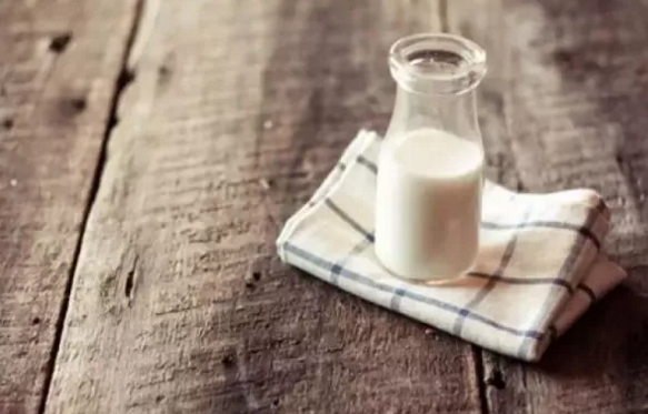 抹茶拿铁是咖啡吗，星巴克的抹茶拿铁是咖啡吗（抹茶拿铁到底是不是咖啡）