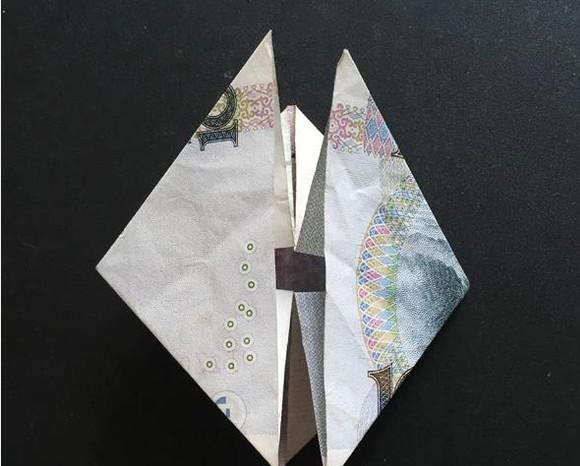 正方形纸折爱心,怎样用正方形的纸折立体的爱心(用身边的纸钱也能折出好看的心形) 正方形纸折爱心,怎样用正方形的纸折立体的爱心(用身边的纸钱也能折出好看的心形)