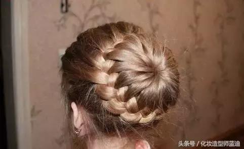 花样盘发器怎么用,花样盘发器怎么用 步骤(5款优雅盘发教程,包看包会~) 花样盘发器怎么用,花样盘发器怎么用 步骤(5款优雅盘发教程,包看包会~)