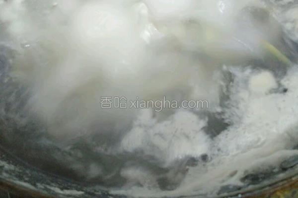 鳕鱼豆腐汤怎么做好吃，鳕鱼豆腐汤怎么做好吃又简单（清炖鳕鱼豆腐汤）